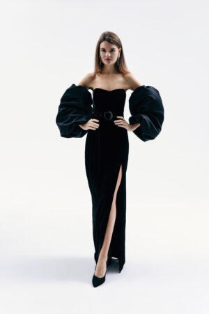 Velvet dress with removable sleeves
